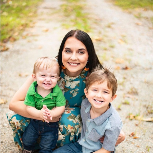 Meet your Posher, Lindsey - Picture 1 of 1